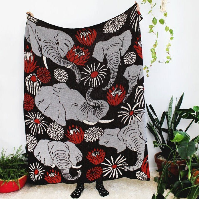 CALHOUN & CO - Elephants Throw Blanket - Coffee Throw Calhoun & Co