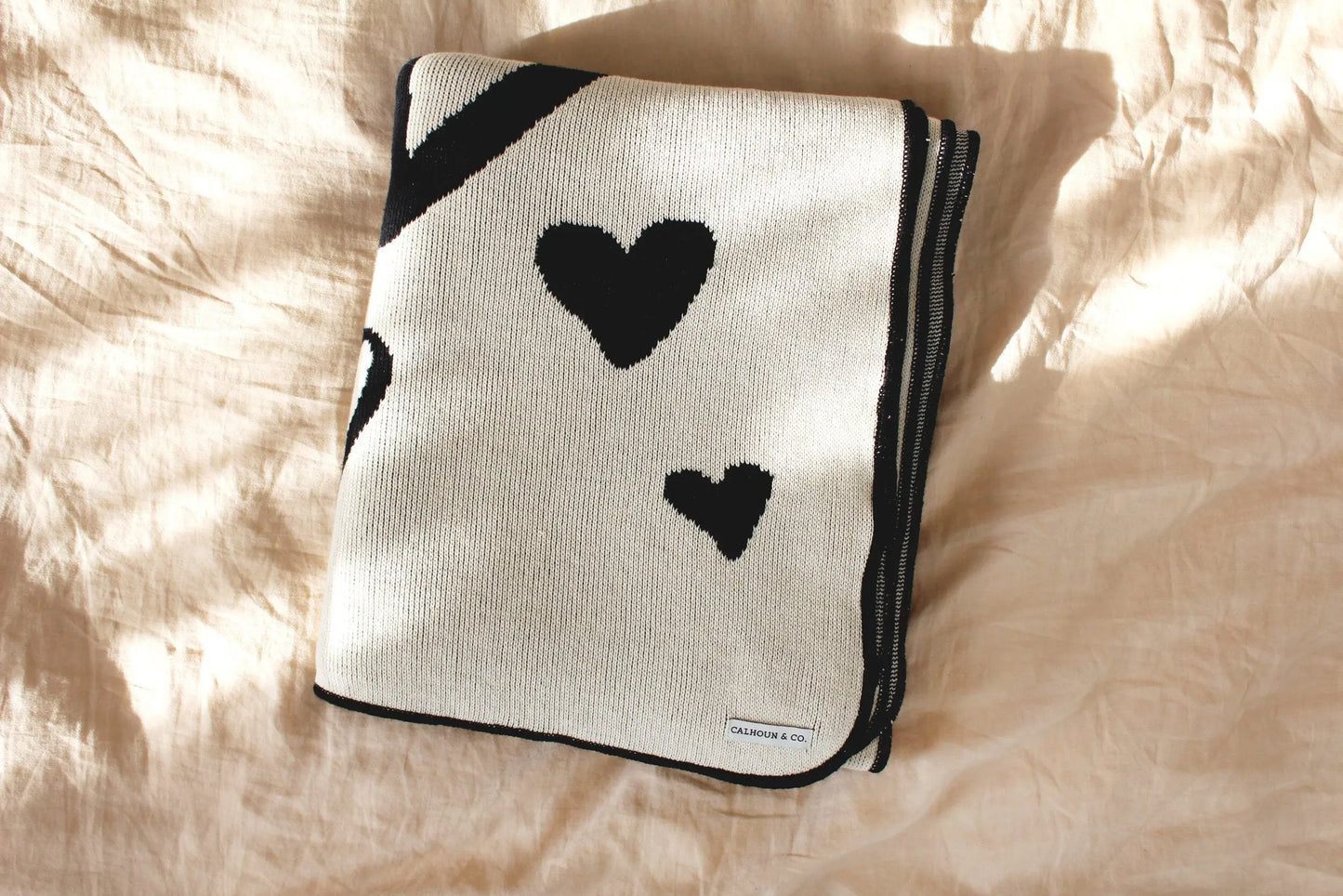 CALHOUN & CO - So Very Loved Tapestry Blanket - B&W Throw Calhoun & Co