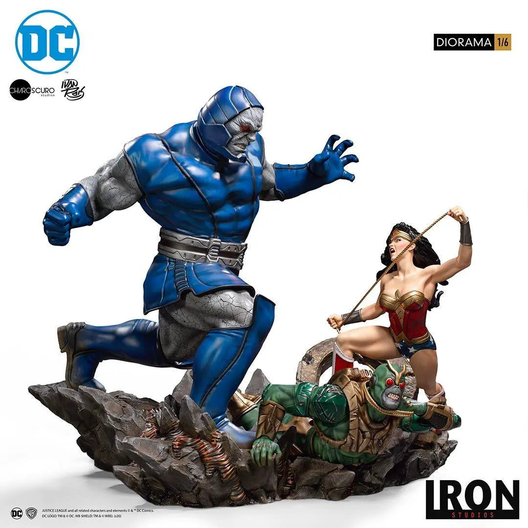IRON STUDIOS DC Comics Wonder Woman vs. Darkseid 1/6 Diorama by Ivan Reis Collectible Iron Studios