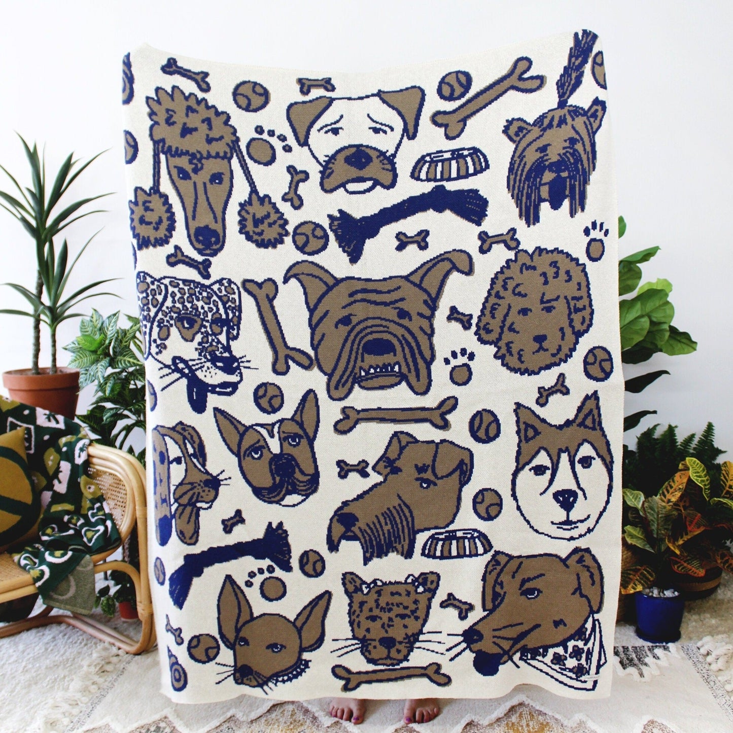 Woof! Knit Throw Blanket Blankets Calhoun & Co Biscuit (Tan White & Blue)