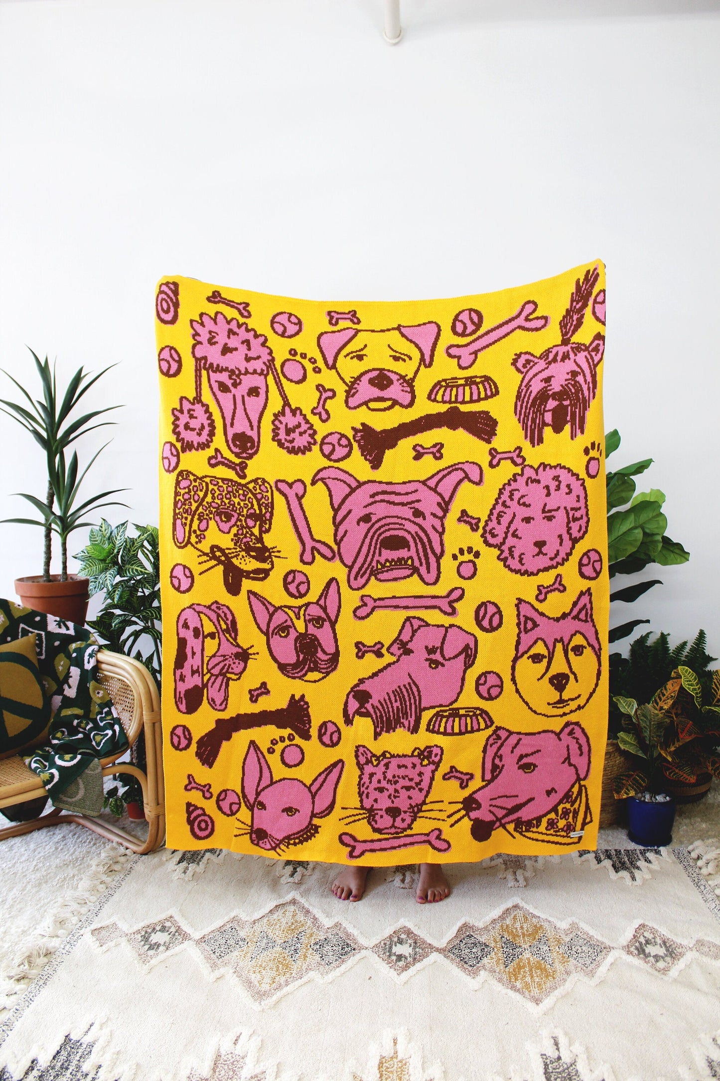 Woof! Knit Throw Blanket Blankets Calhoun & Co Chew Toy (Yellow & Pink