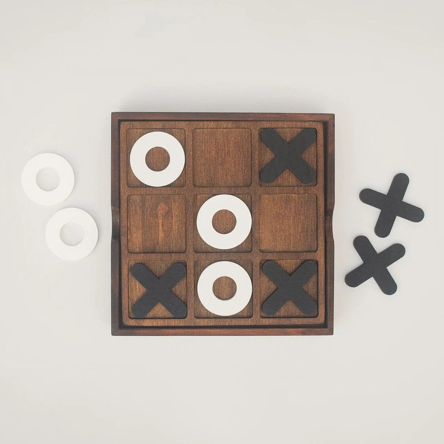 Noughts & Crosses / Tic Tac Toe Suck UK