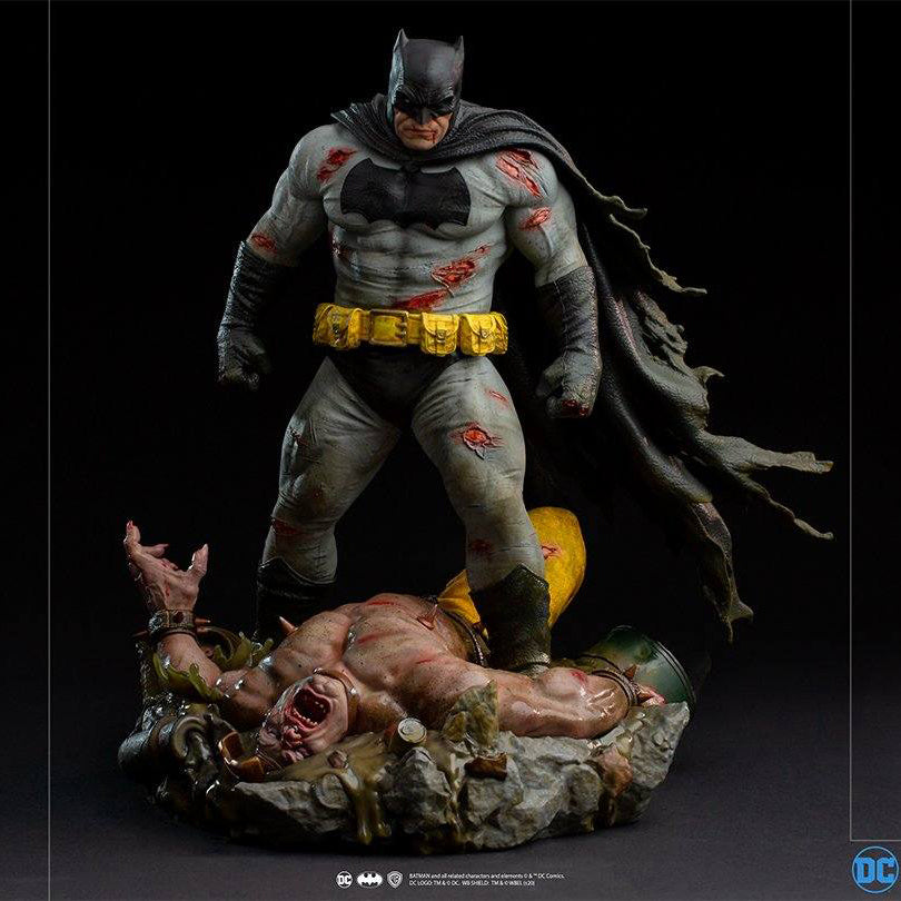 Batman The Dark Knight Returns 1/6 Diorama - DC Comics