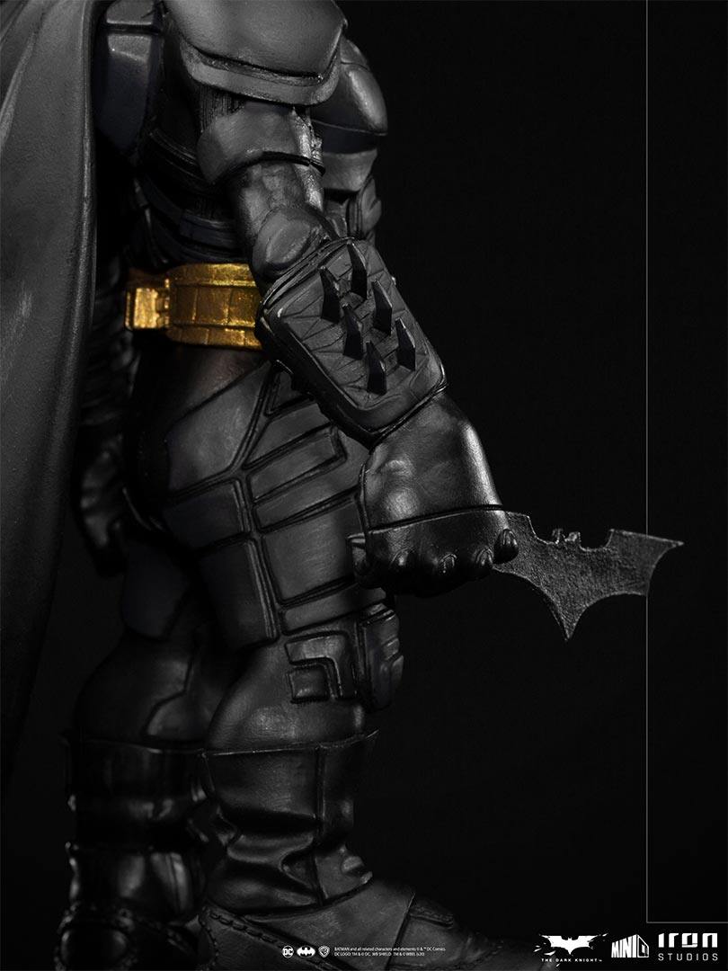 IRON STUDIOS - Minico Batman - The Dark Knight Collectible Iron Studios 