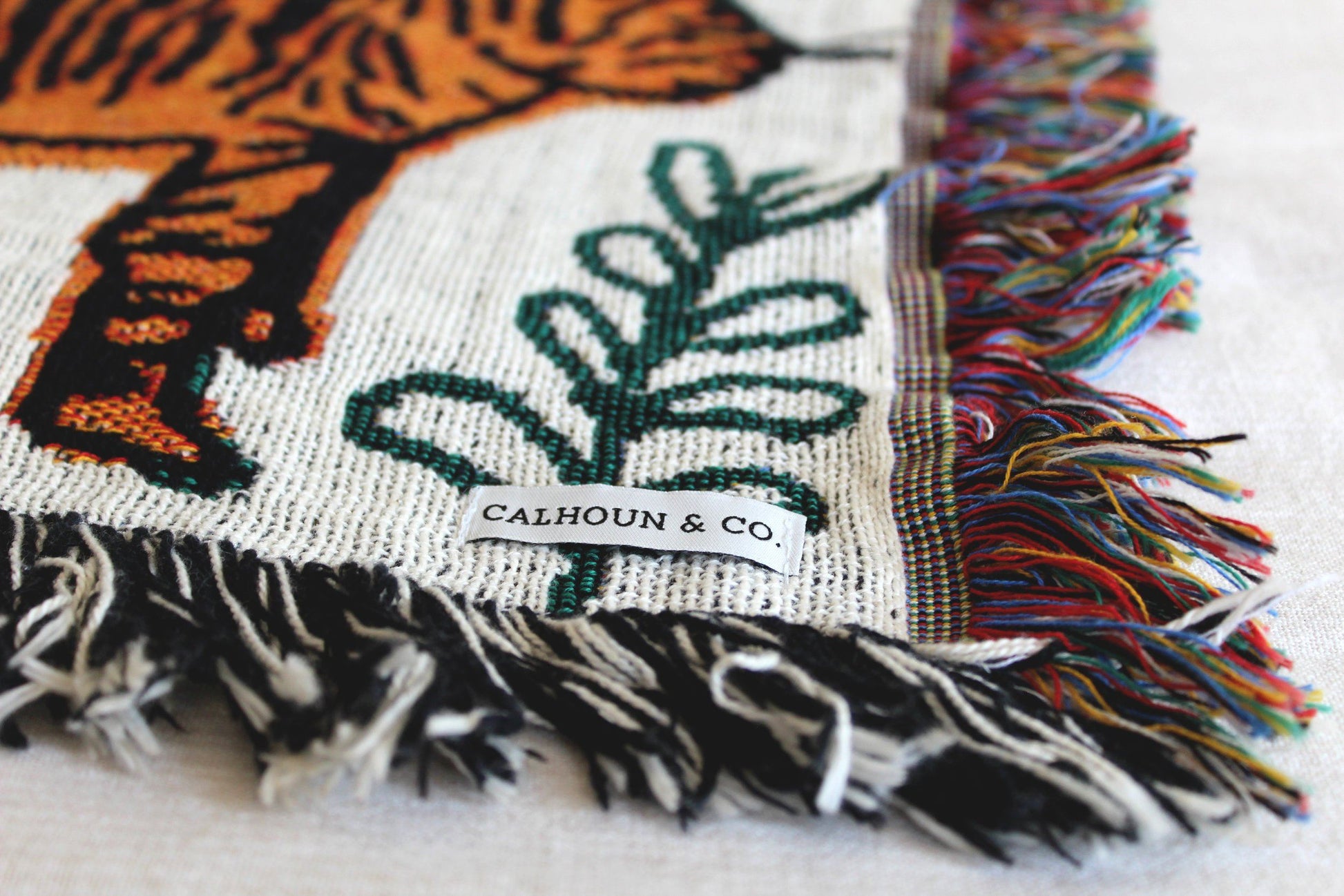 CALHOUN & CO - Into the Jungle Mini Blanket Throw Calhoun & Co 