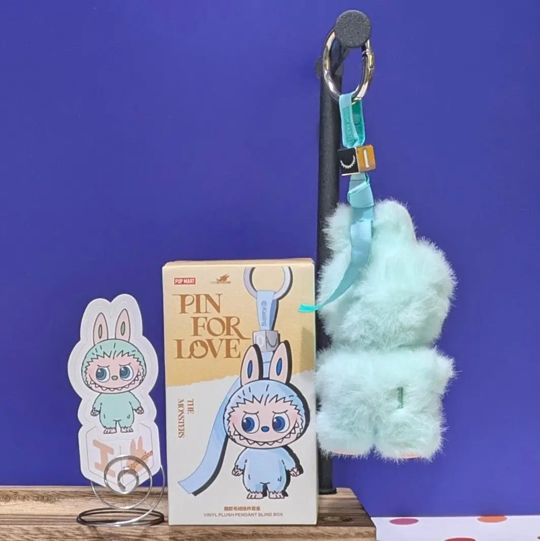 [CHOOSE YOUR LETTERS OPTION!] [IN STOCK] POPMART Labubu Pin for Love