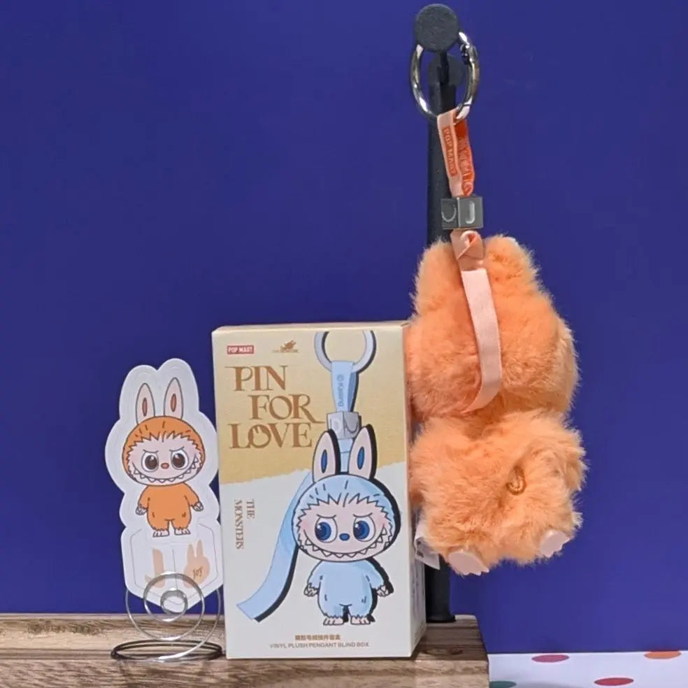 [CHOOSE YOUR LETTERS OPTION!] [IN STOCK] POPMART Labubu Pin for Love