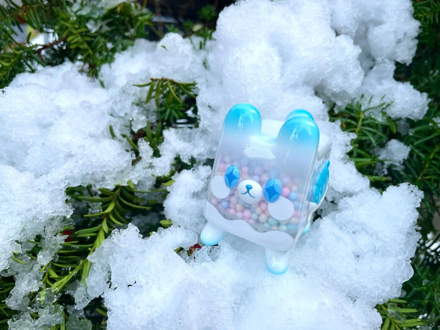 Box Bear - Snow Ver. by Rato Kim