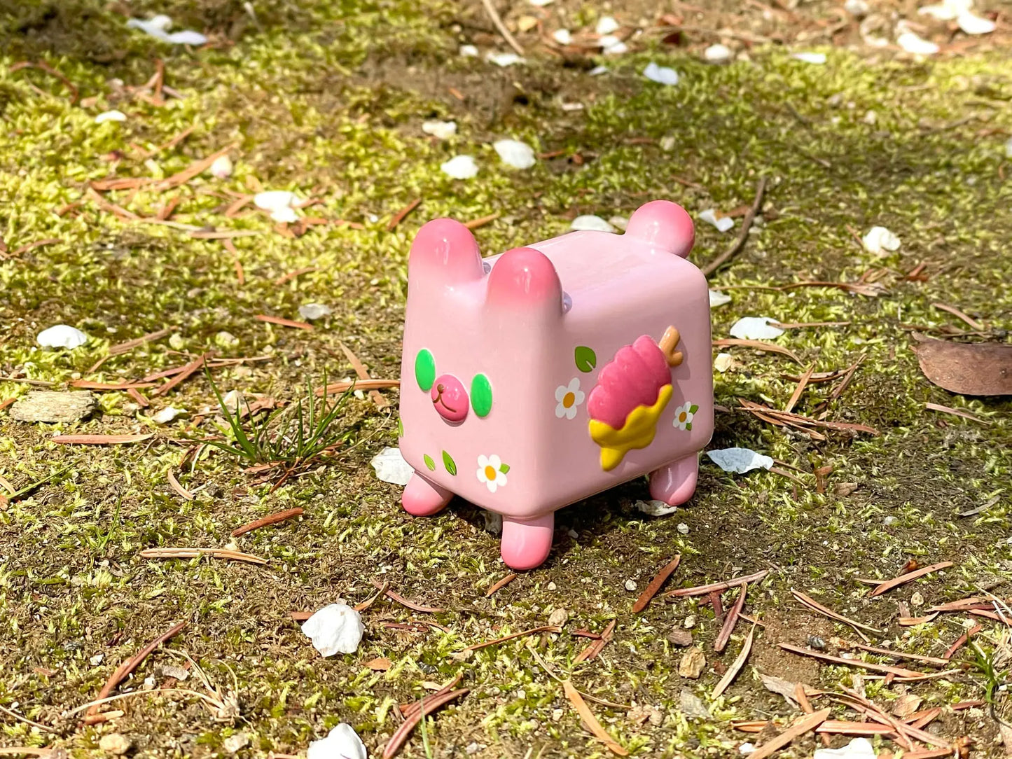 Box Bear - Sakura Spring Ver. by Rato Kim