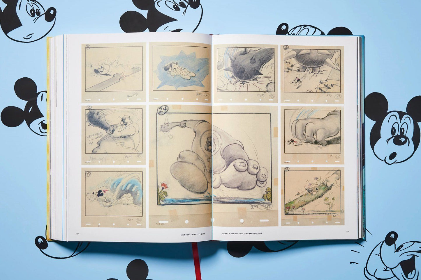 Walt Disney's Mickey Mouse - The Ultimate History Book Ingram 